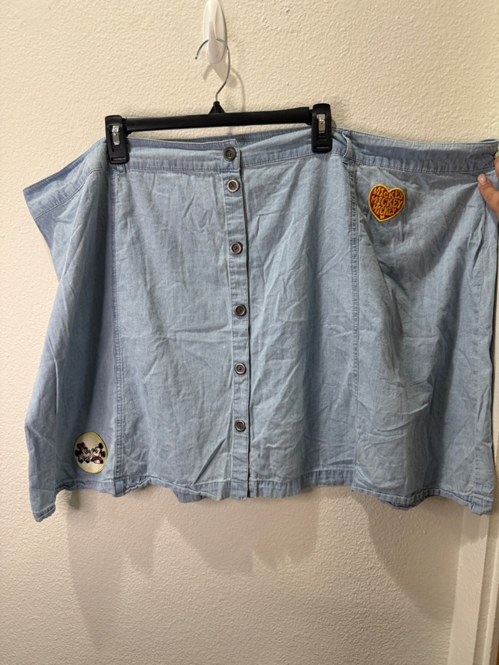 3X Disney Light Blue Button-Front Denim Skirt with Embroidered Patches